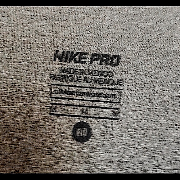 🆕🔥NIKEPRO DRI FIT REALLY CUTE SILKY SOFT GRAY&WHITE STRIPED V-NECK&BLACK SHIRT - Picture 11 of 16